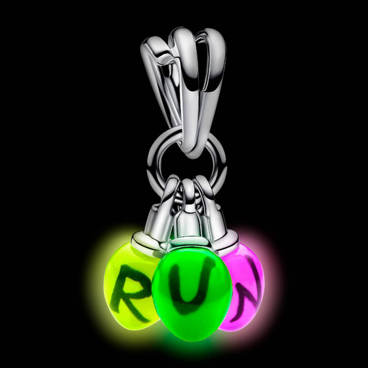 Run Dangle Charm (glow-in-the-dark)